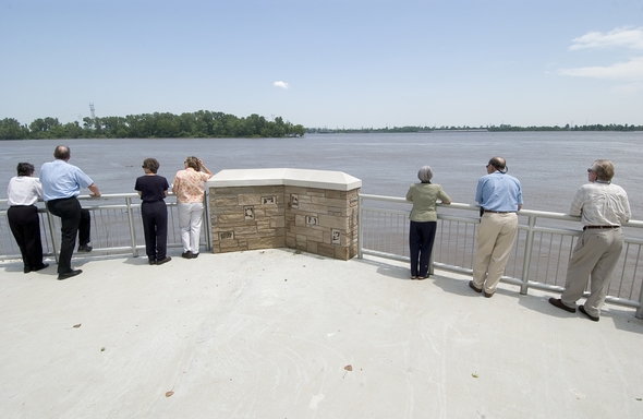 People on the Columbia Bottom Viewing Platform