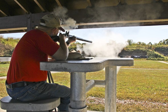 Man shooting on the shooting range.